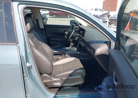 2024 Honda Hr-V 2Wd Ex-L/2Wd Ex-L W/O Bsi from USA, damaged, VIN 3CZRZ1H70RM757408